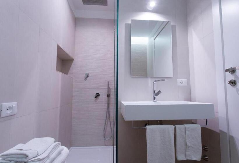 豪华三人间, B&b Maria Rosaria