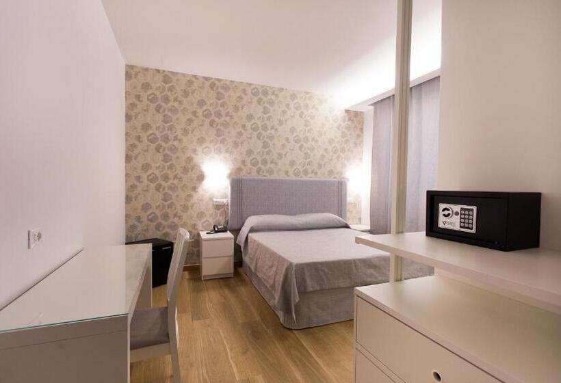 豪华三人间, B&b Maria Rosaria