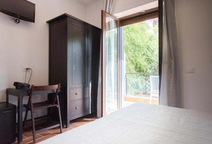 标准间带阳台, B&b Maria Rosaria