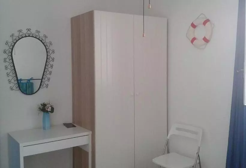 اتاق استاندارد, La Caletta