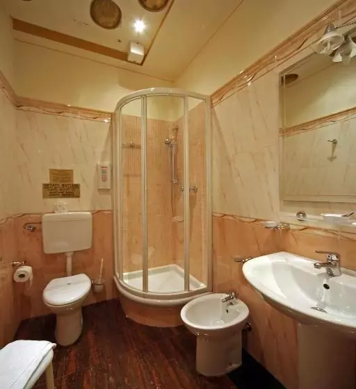 اتاق کلاسیک سه تخته, B&b La Terrazza