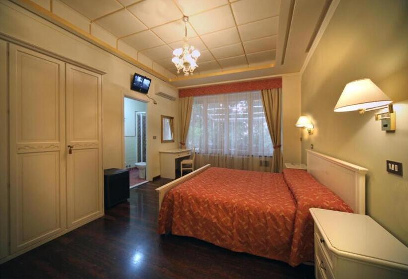 اتاق کلاسیک سه تخته, B&b La Terrazza