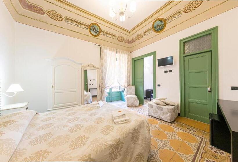 Полулюкс Повышенной Комфортности, Palazzo Villelmi