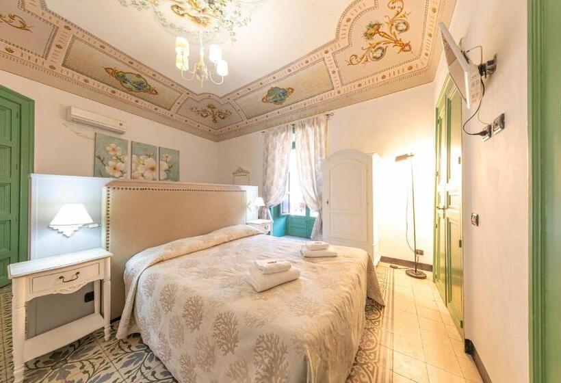 디럭스 룸 킹사이즈 침대, Palazzo Villelmi