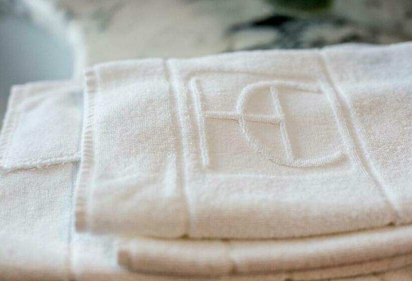 Номер Стандарт, Casale