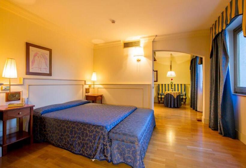 سوییت جونیور, Casale