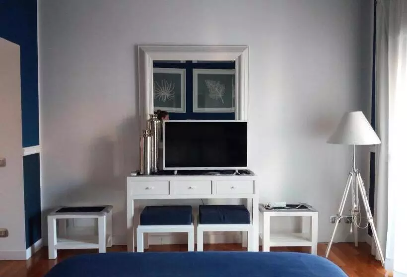 バルコニー付２ベッドルームアパートメント, Cubo Apartments