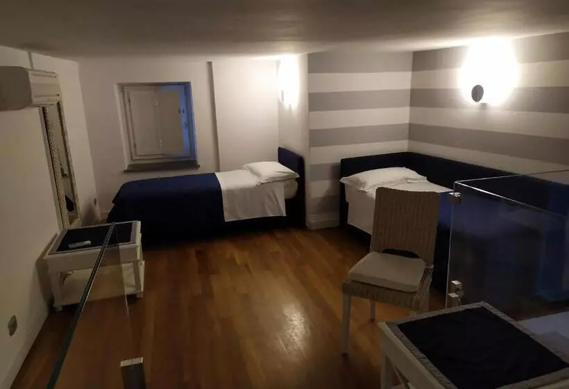 バルコニー付２ベッドルームアパートメント, Cubo Apartments