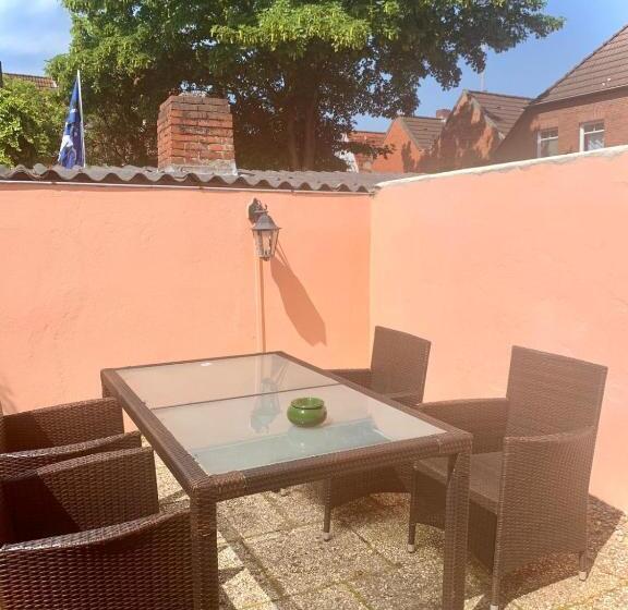 Апартаменты 1 Спальня с Террасой, Alt Emder Bürgerhaus