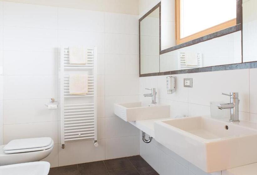 バルコニー付スイート, Astor