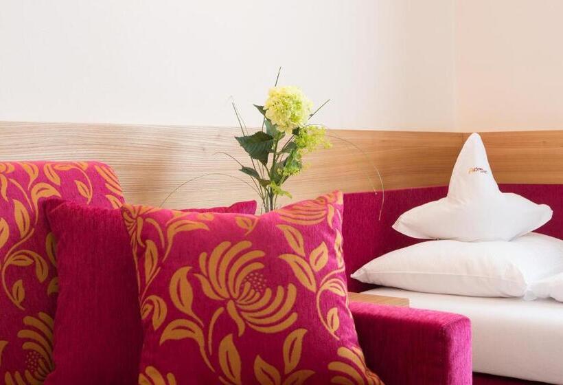 スタンダードシングルルーム, Astor