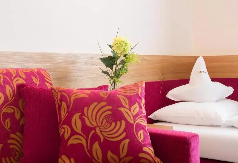 اتاق استاندارد یک نفره, Astor