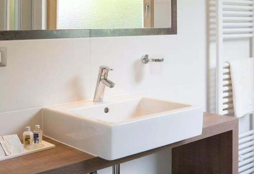 اتاق استاندارد یک نفره, Astor