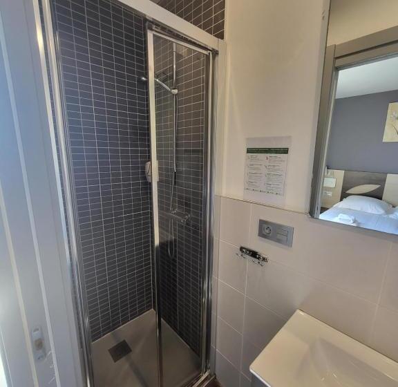 غرفة قياسية مطلّة علي البحر, Bellevue