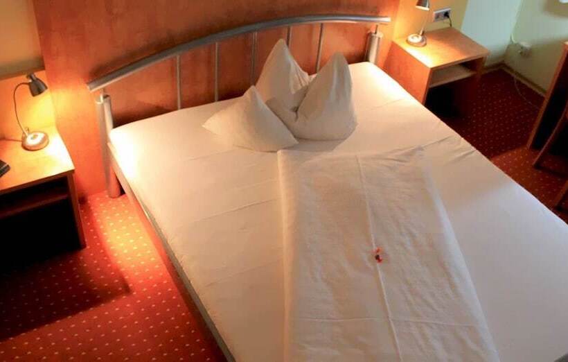 标准单人间, Birkeneck