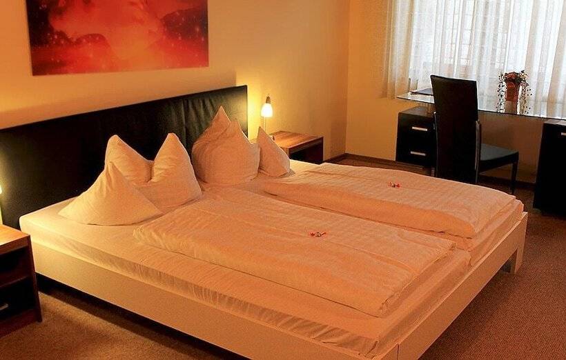 标准间, Birkeneck