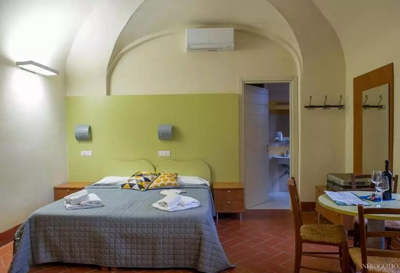 スタンダードルーム, Chiostro Delle Monache Hostel Volterra