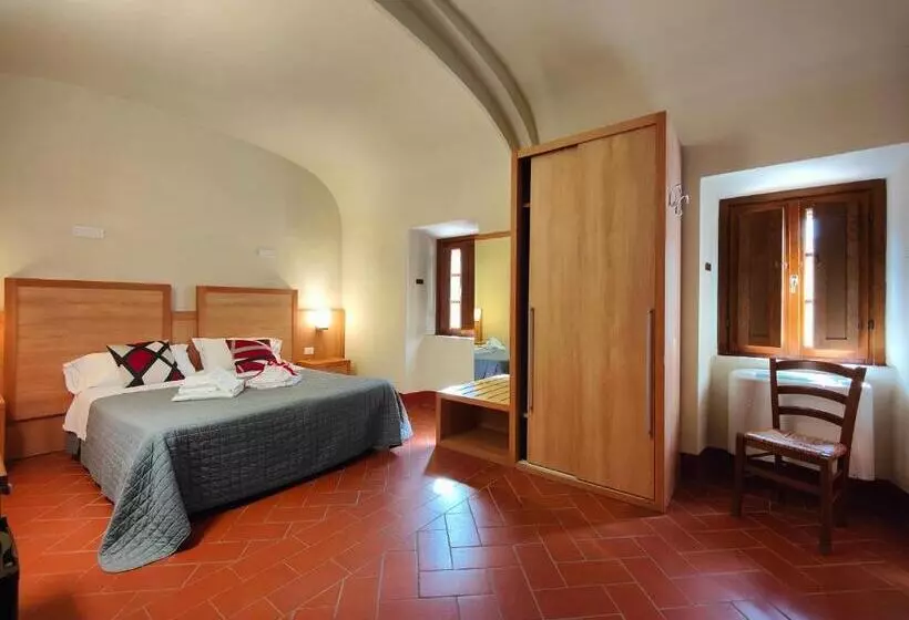 スーペリアの４人部屋, Chiostro Delle Monache Hostel Volterra