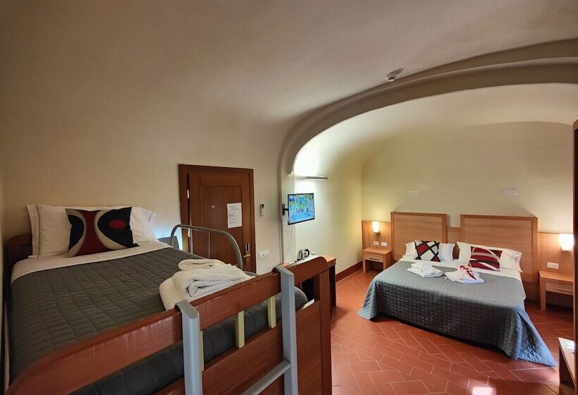 四人高级间, Chiostro Delle Monache Hostel Volterra