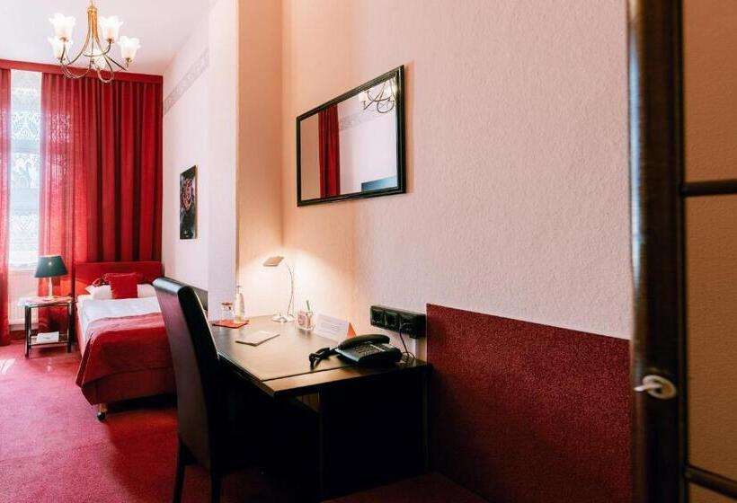 غرفة قياسية فردية, Der Schwan