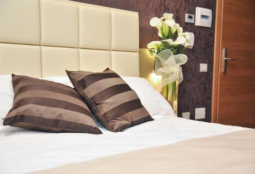 스탠다드 룸 호수 전망, Dori