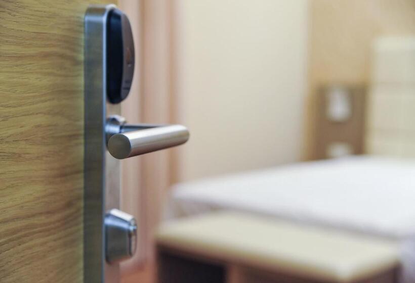 스탠다드 발코니 룸, Dori