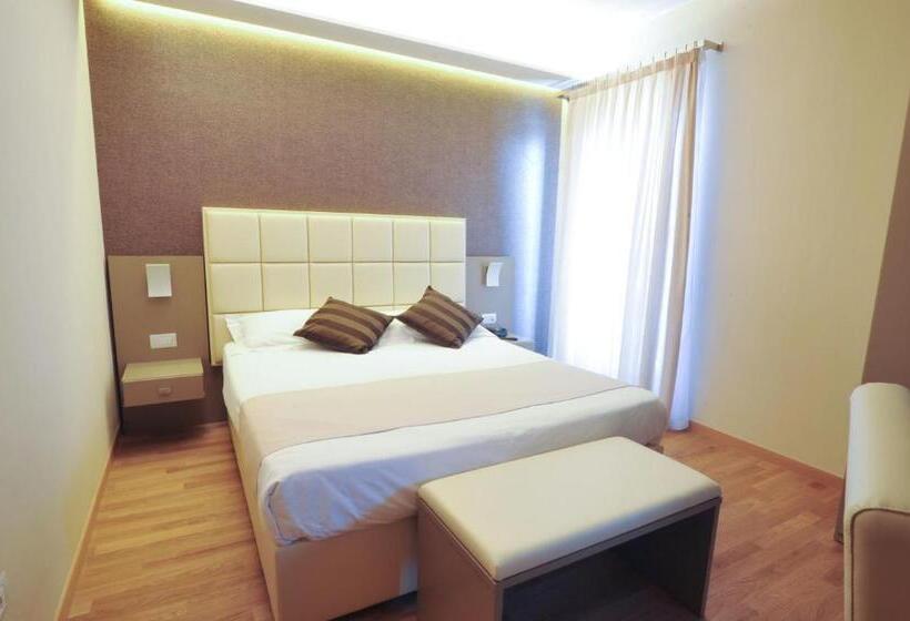 스탠다드 발코니 룸, Dori