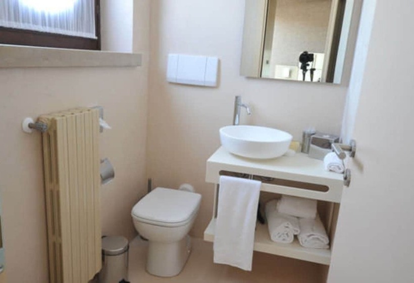 스탠다드 룸 호수 전망, Dori