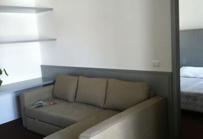 スイート, Europa