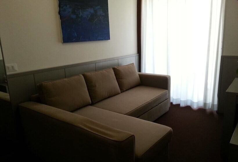 スイート, Europa