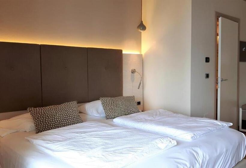 غرفة سوبيريور إطلالة على البحيرة, Galvani