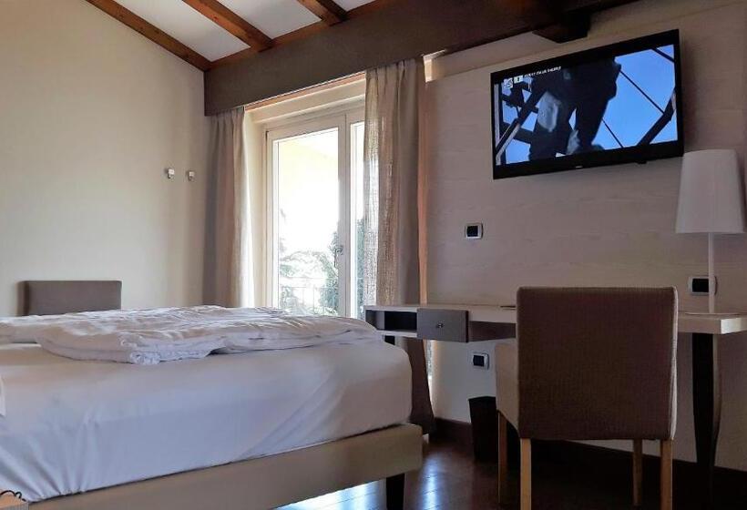 غرفة سوبيريور إطلالة على البحيرة, Galvani