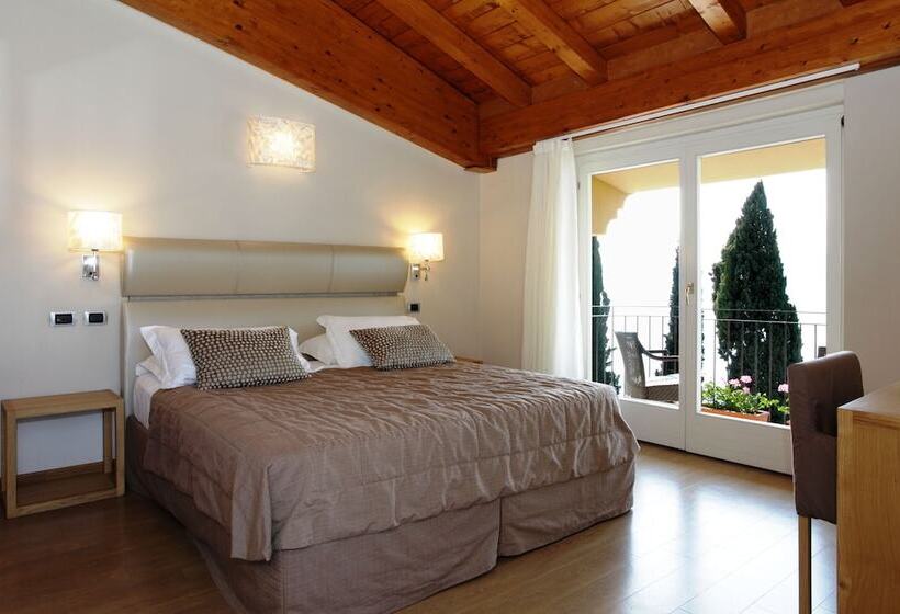 غرفة سوبيريور إطلالة على البحيرة, Galvani