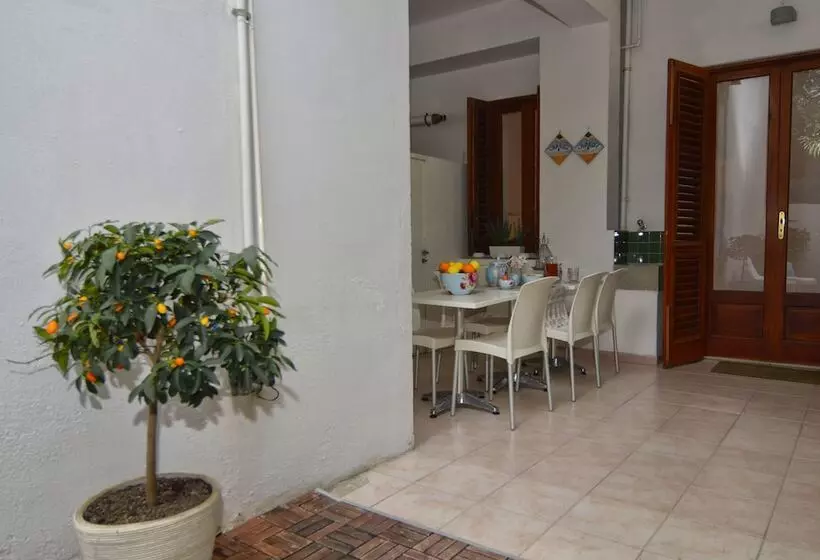 Huoneisto 2 Makuuhuonetta, Il Vicolo B&b