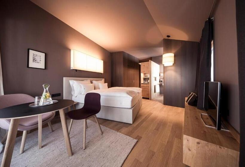 اتاق استاندارد, Lamm