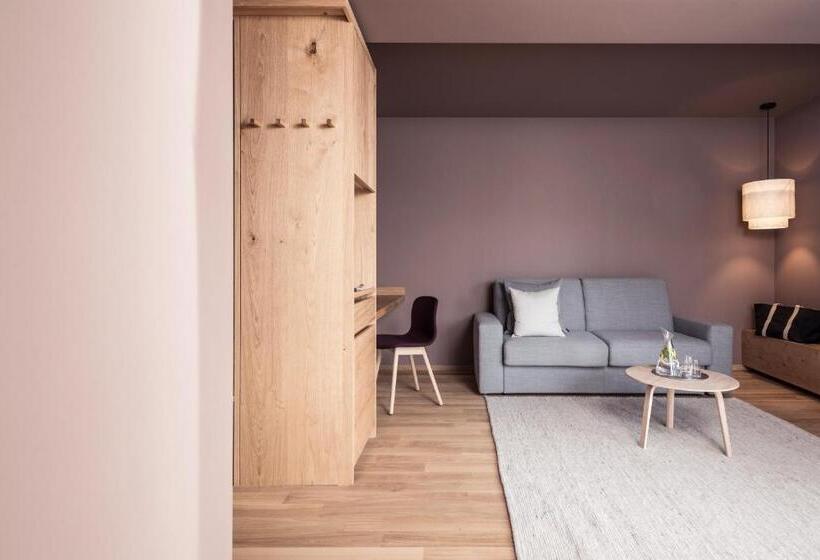 سوییت سوپریور, Lamm