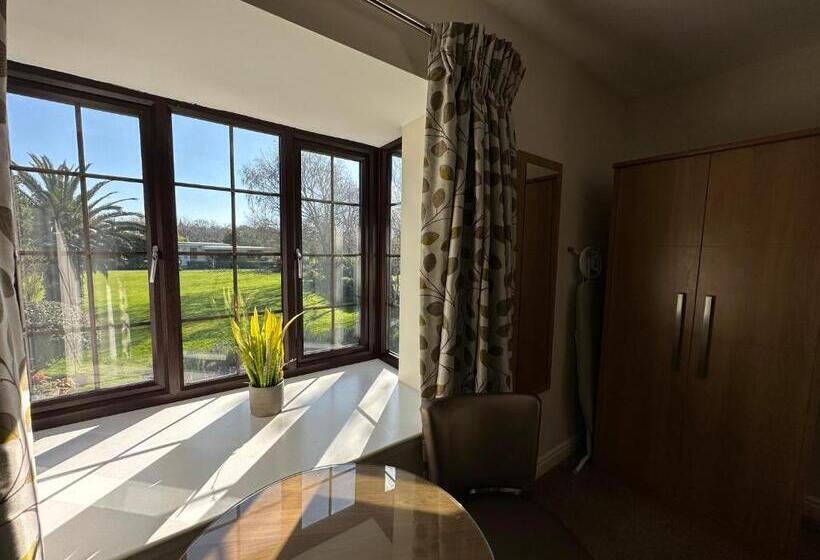 חדר סופריור נוף לגינה, Le Friquet