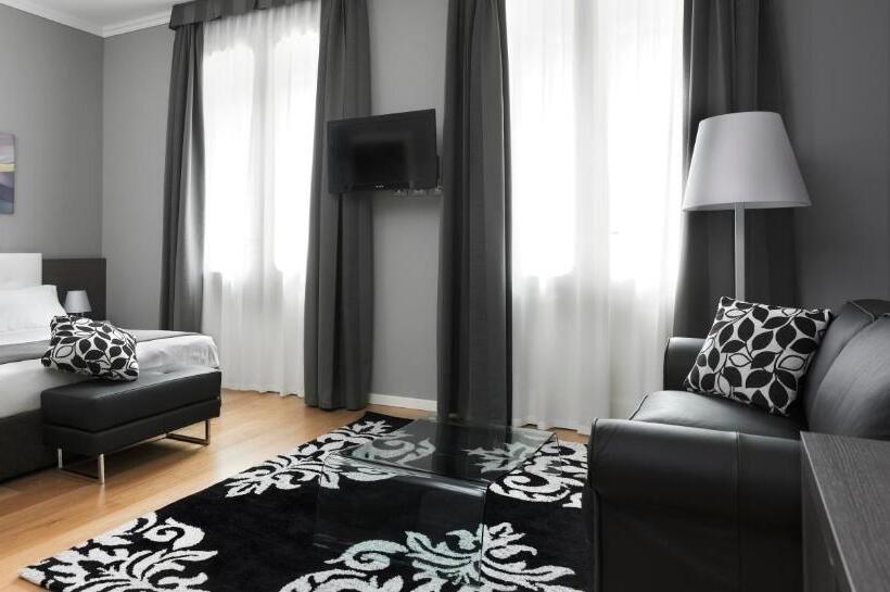 إستوديو قياسى, Palace Suite