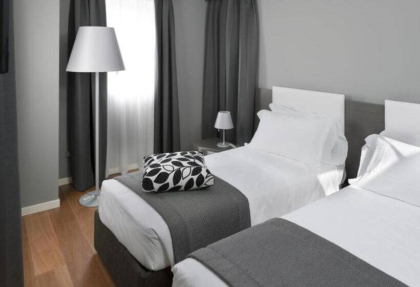 شقة غرفتين, Palace Suite