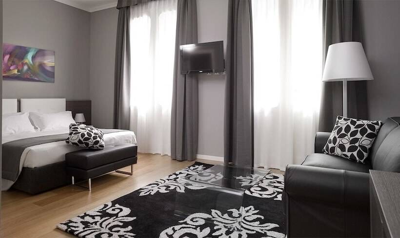 إستوديو قياسى, Palace Suite