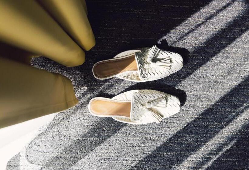 スタンダードシングルルーム, Post