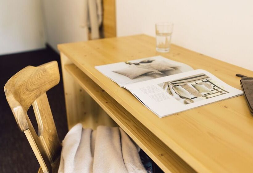 スタンダードシングルルーム, Post