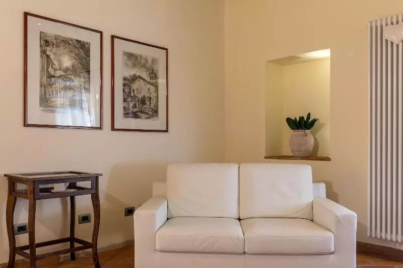 スイート, Relais La Costa Historical Residence