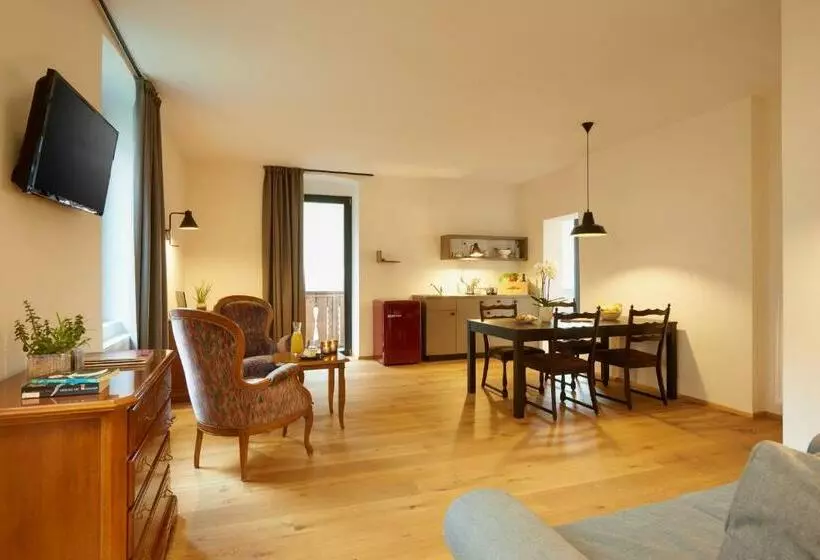 Superior-huoneisto 1 Makuuhuone, Historic Guesthouse Bircher B&b Apartments By Sterzing