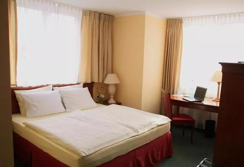 اتاق استاندارد با تخت بزرگ, Residenz Stockstadt