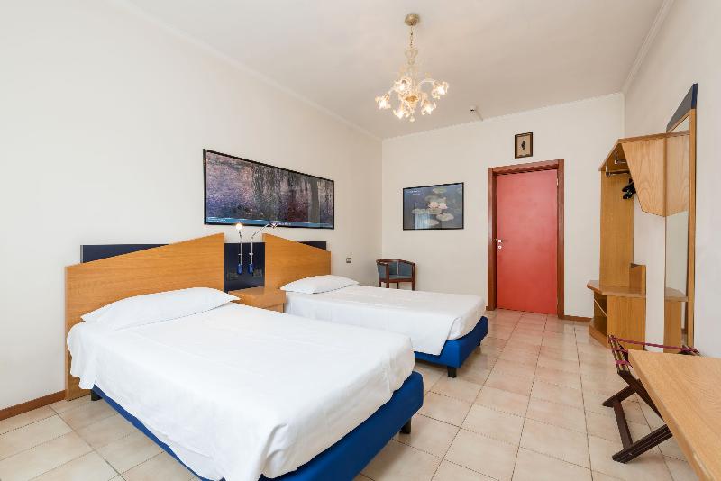 חדר סטנדרט לשלושה, San Pancrazio