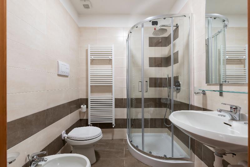 חדר סטנדרט לשלושה, San Pancrazio