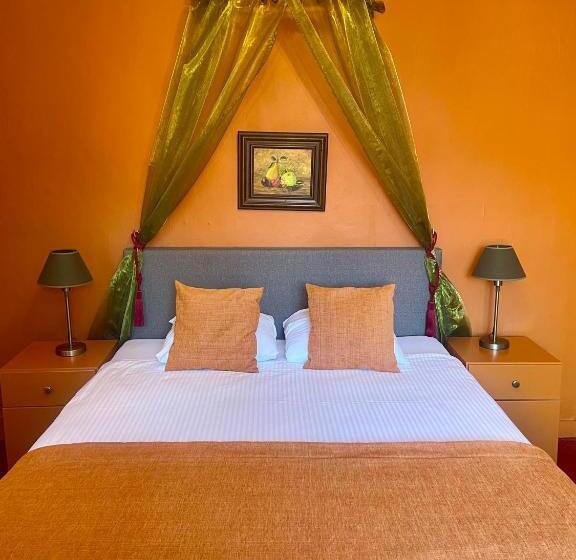 스탠다드 룸, Van Eyck