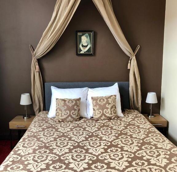 4인용 스탠다드 룸, Van Eyck