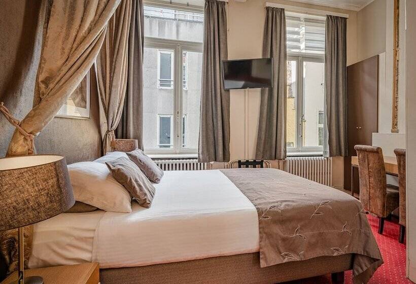 스탠다드 룸, Van Eyck